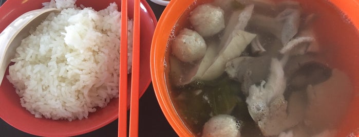 Koh Brother Pig's Organ Soup is one of Bib Gourmand (Michelin Guide Singapore).