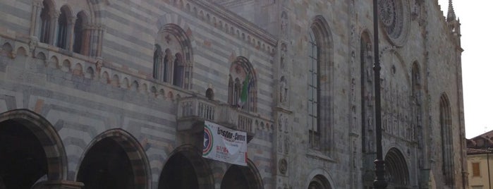 Duomo di Como is one of Lieux qui ont plu à Vlad.