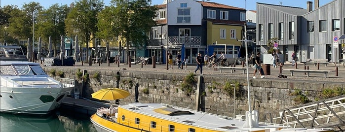 Vieux-Port de la Rochelle is one of Camper Caravan Tour.
