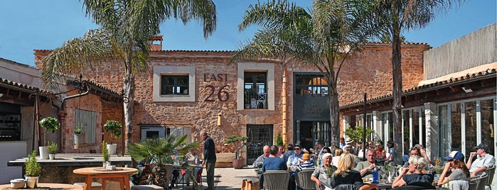 East 26 Restaurante is one of España.