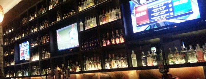 Houston's is one of Bar Hopper.