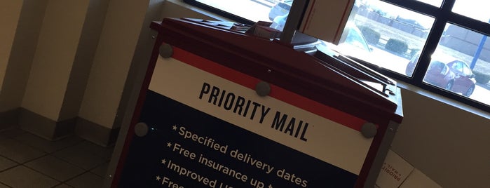 US Post Office is one of Tempat yang Disukai David.