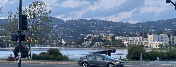 Lake Merritt is one of San Francisco.