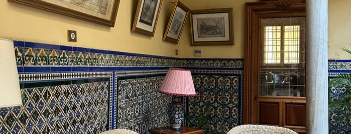 Hotel Las Casas de la Judería is one of สถานที่ที่บันทึกไว้ของ Michael.