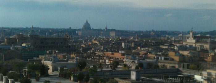 Scuderie del Quirinale is one of Roma.