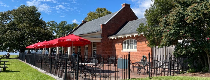 Dale House Café is one of Williamsburg, VA.