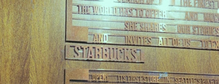 Starbucks is one of Emyr : понравившиеся места.