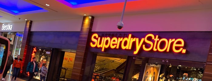 Superdry is one of Thais : понравившиеся места.