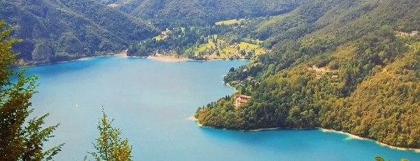 Lago di Ledro is one of Italy.
