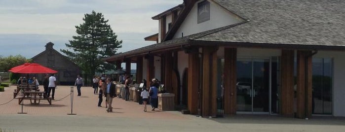 Inniskillin Winery is one of Ethanさんのお気に入りスポット.