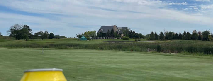 Makray Memorial Golf Club is one of Top 25 Chicago Public Golf Courses.