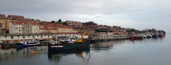 San Vicente de la Barquera is one of Pueblos y sitios para visitar en Cantabria.