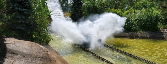Shipwreck Falls is one of Darien Lake Theme Park.