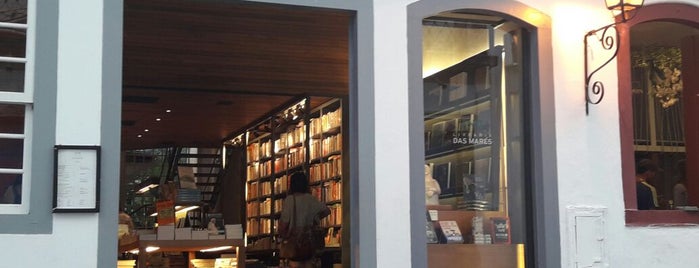 Livraria das Marés is one of สถานที่ที่ Enrique ถูกใจ.