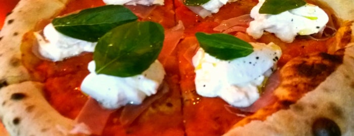 Di Bari Pizza is one of Orte, die Enrique gefallen.