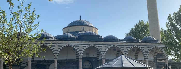 Kurşunlu Câmii (Fatih Paşa Camii) is one of Diyarbakır.