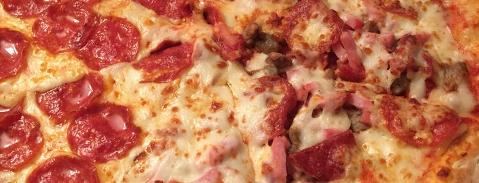 Papa John's Pizza is one of Thomas : понравившиеся места.