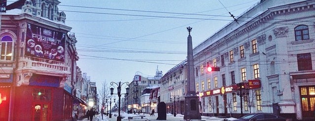 Leningradskaya Street is one of 10 мест для познания красоты г.Самара.