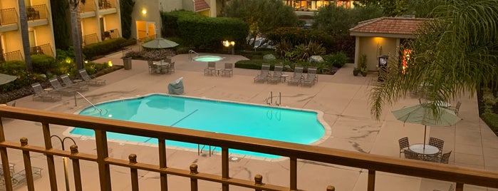 BEST WESTERN PLUS Royal Oak Hotel is one of LA-SF Trip.