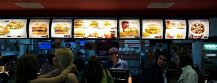 McDonald's is one of Lugares favoritos de Arturo.
