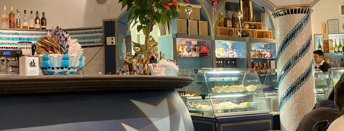 Pasticceria Il Duca D'Amalfi is one of Once upon a time in Italia.