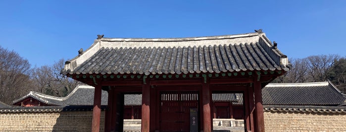 Yeongnyeongjeon(Hall of Eternal Comfort) is one of Unesco 세계문화유산.