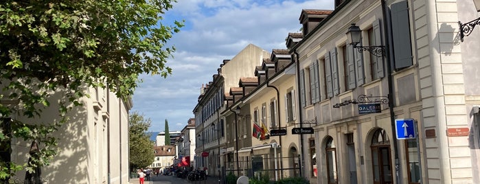 Carouge is one of Zürich.