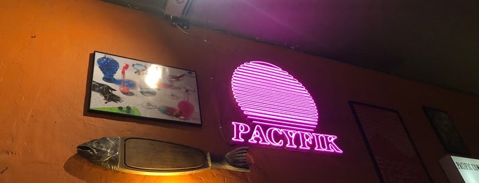 Bar Pacyfik is one of Tempat yang Disukai Valentin.