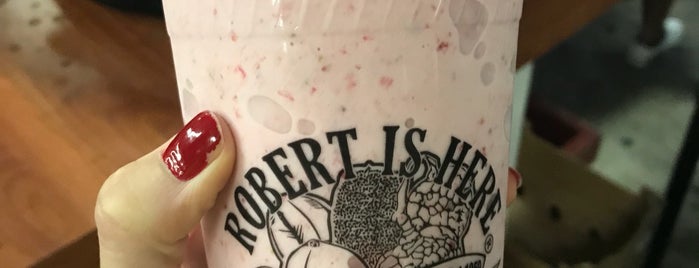 Robert Is Here Fruit Stand & Farm is one of Locais curtidos por Isabella.