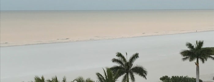 JW Marriott Marco Island Beach Resort is one of Isabella'nın Beğendiği Mekanlar.