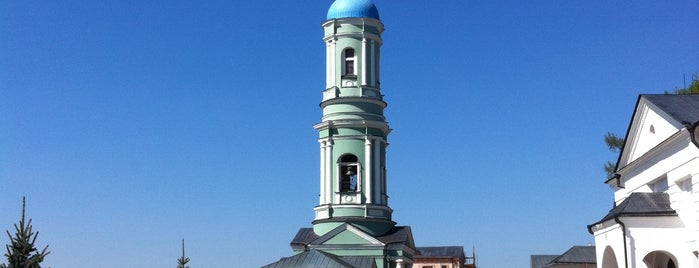 Оптина пустынь is one of Храмоздания.
