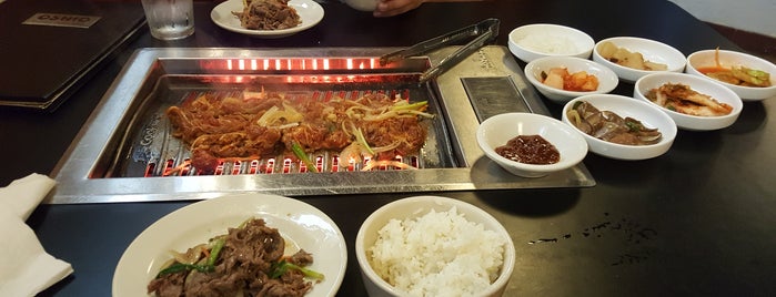 Oshio Korean BBQ is one of Lieux qui ont plu à Vallyri.
