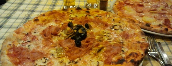 Pizzeria Lapislazzulo is one of San Donato e dintorni.