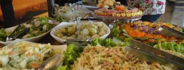 Nature Grill & Salad is one of สถานที่ที่ Atila ถูกใจ.