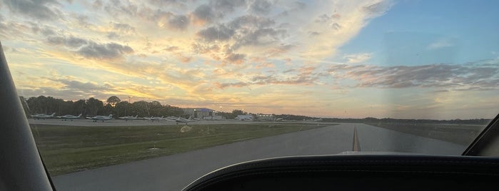 Vero Beach Municipal Airport (VRB) is one of Hopster's Airports 1.