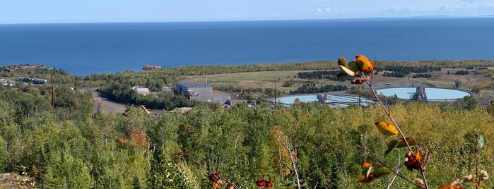 Silver Bay Scenic Overlook is one of North Shore mini moon.