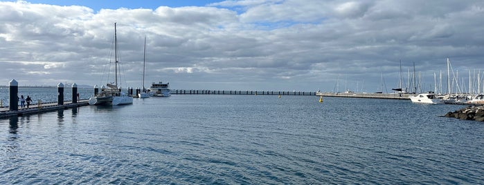 Geelong Waterfront is one of Mike'nin Beğendiği Mekanlar.