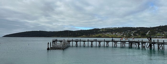 Kangaroo Island Ferry Terminal is one of Locais salvos de Ruth.