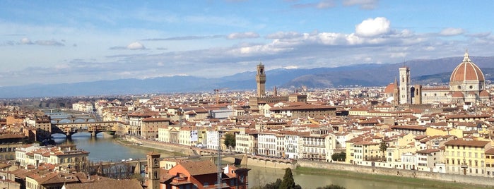 Piazzale Michelangelo is one of Al Italia.