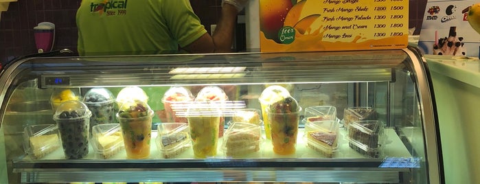 Tropical Juices & Ice Cream is one of muscat.