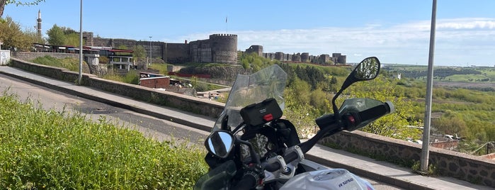 Diyarbakır Kalesi is one of Turkey's most magnificent castles.