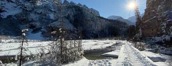 Plain Of Six Glaciers is one of Lugares favoritos de Özlem.