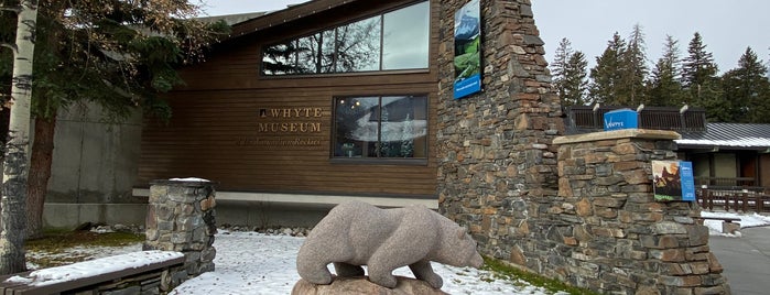 Whyte Museum of the Canadian Rockies is one of Lizzie'nin Beğendiği Mekanlar.