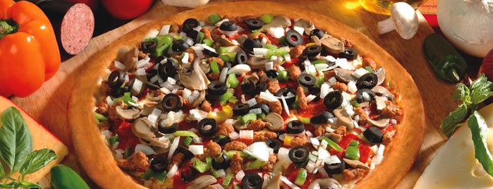 Pamore Pizza - Whittier is one of Tempat yang Disukai Jamie.