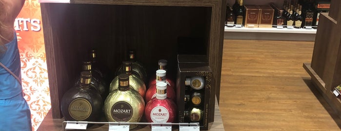 Duty Free Odessa is one of Новый )))).