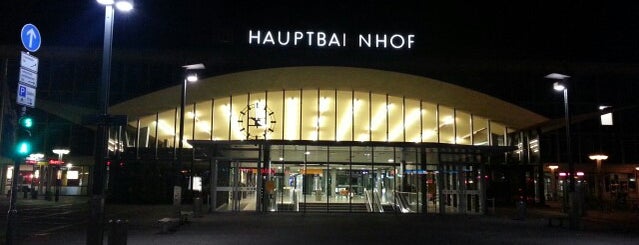 Bochum Hauptbahnhof is one of NRW RE1.