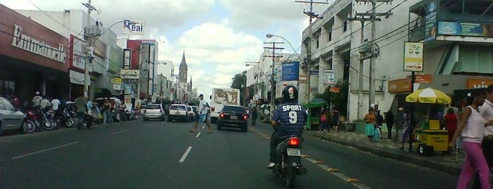 Avenida Senhor Dos Passos is one of Feira Vii.