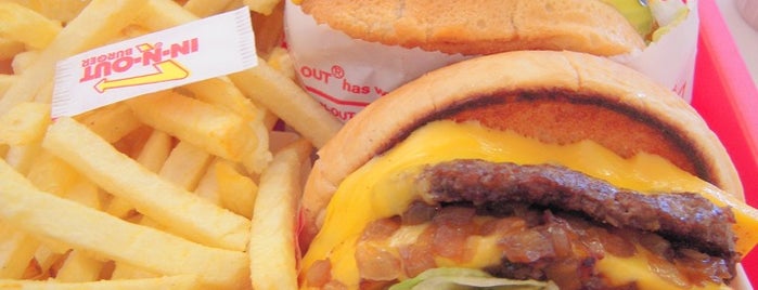 In-N-Out Burger is one of Brian : понравившиеся места.
