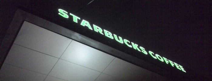 Starbucks is one of Jorgeさんのお気に入りスポット.