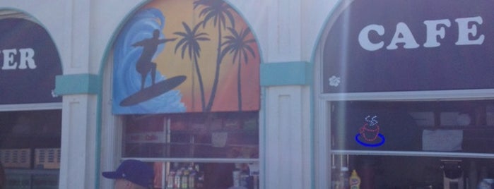 Bohemian Beach Cafe is one of Hermosa list to Try.